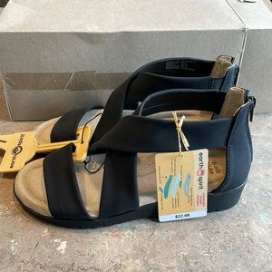 NWT Earth Spirit Sandals-Super comfy & cute black sandals!